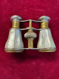 ANTIKES FERNGLAS MESSING MIT PERLMUTT MIT TASCHE