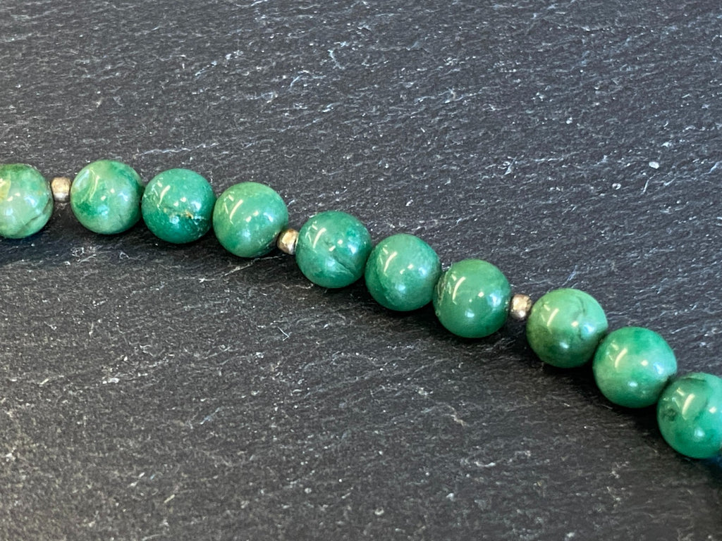 Collier aus Jade Verschluss aus Gold 14K 45,8cm