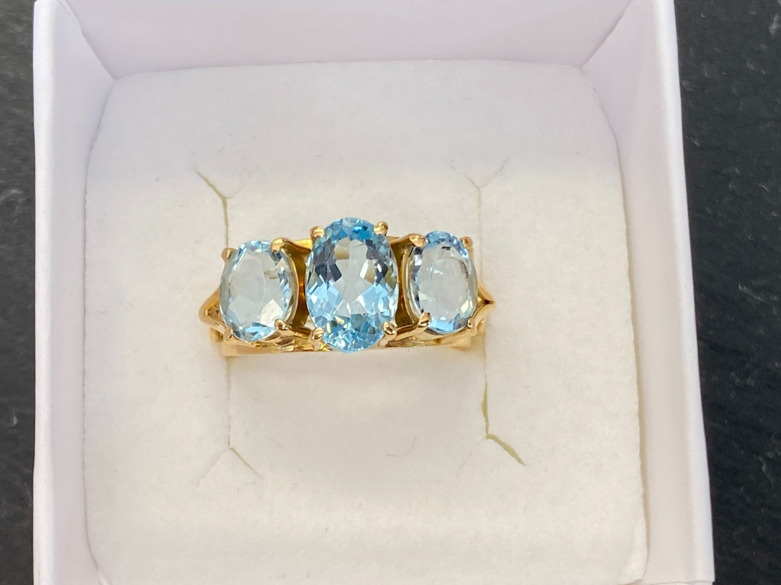 Eleganter Ring Gelbgold Gold 750 18K Aquamarin 3.36ct Grösse 56,5 5,19g