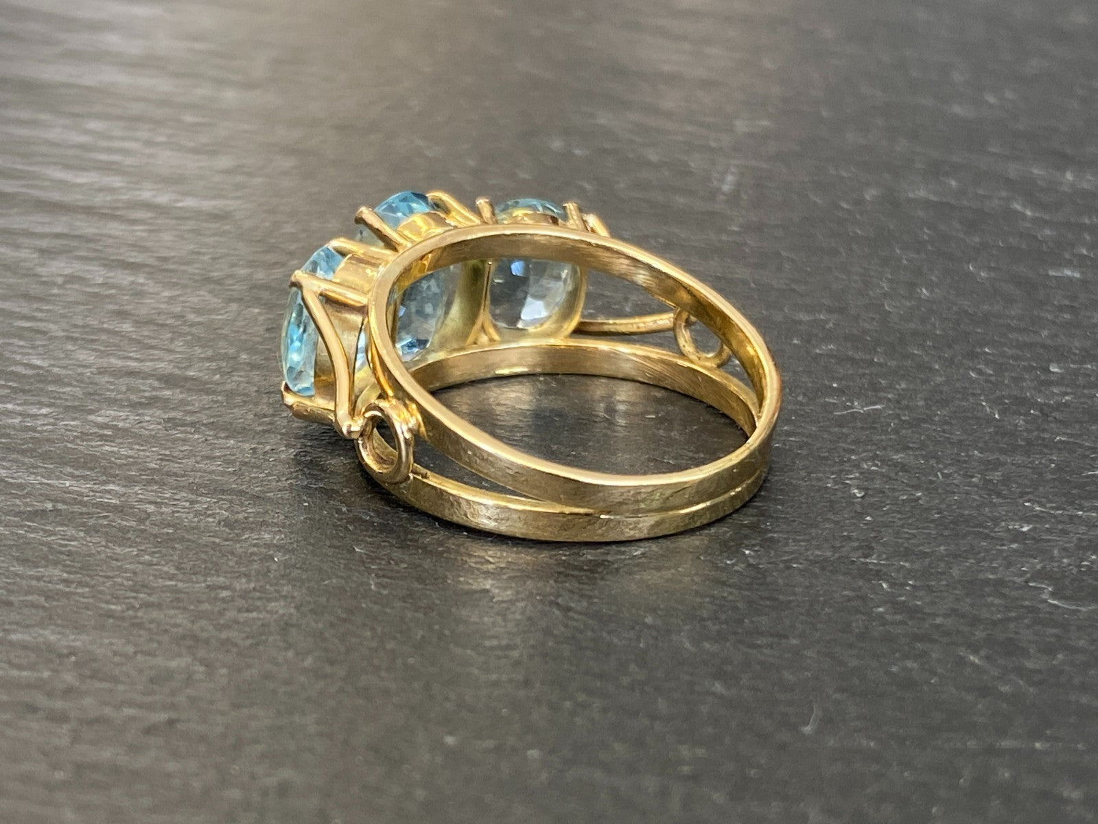 Eleganter Ring Gelbgold Gold 750 18K Aquamarin 3.36ct Grösse 56,5 5,19g