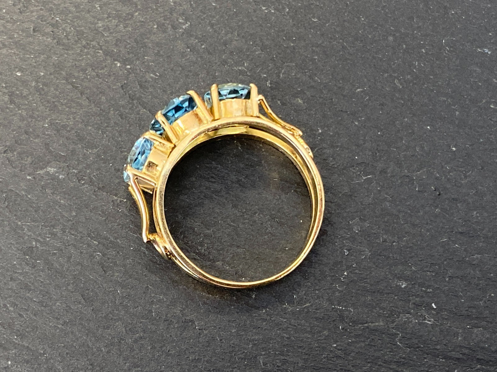 Eleganter Ring Gelbgold Gold 750 18K Aquamarin 3.36ct Grösse 56,5 5,19g