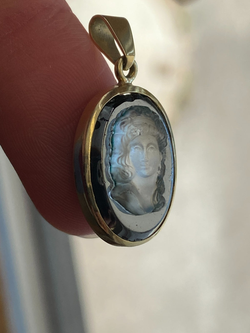 Vintage Anhänger Gelbgold Gold 14K 585 mit Glas Kamee Gemme 3,29g