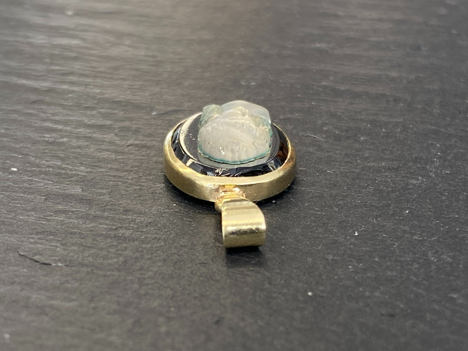 Vintage Anhänger Gelbgold Gold 14K 585 mit Glas Kamee Gemme 3,29g