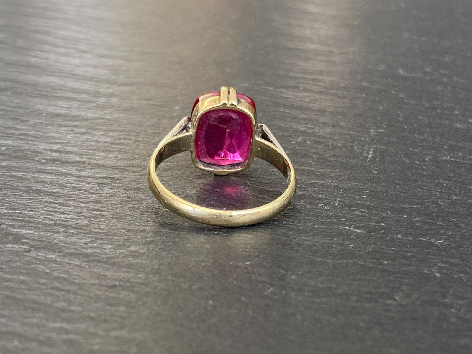 Vintage Ring Gold 585 Bicolor mit grossen Saphir Grösse 56 4,36g