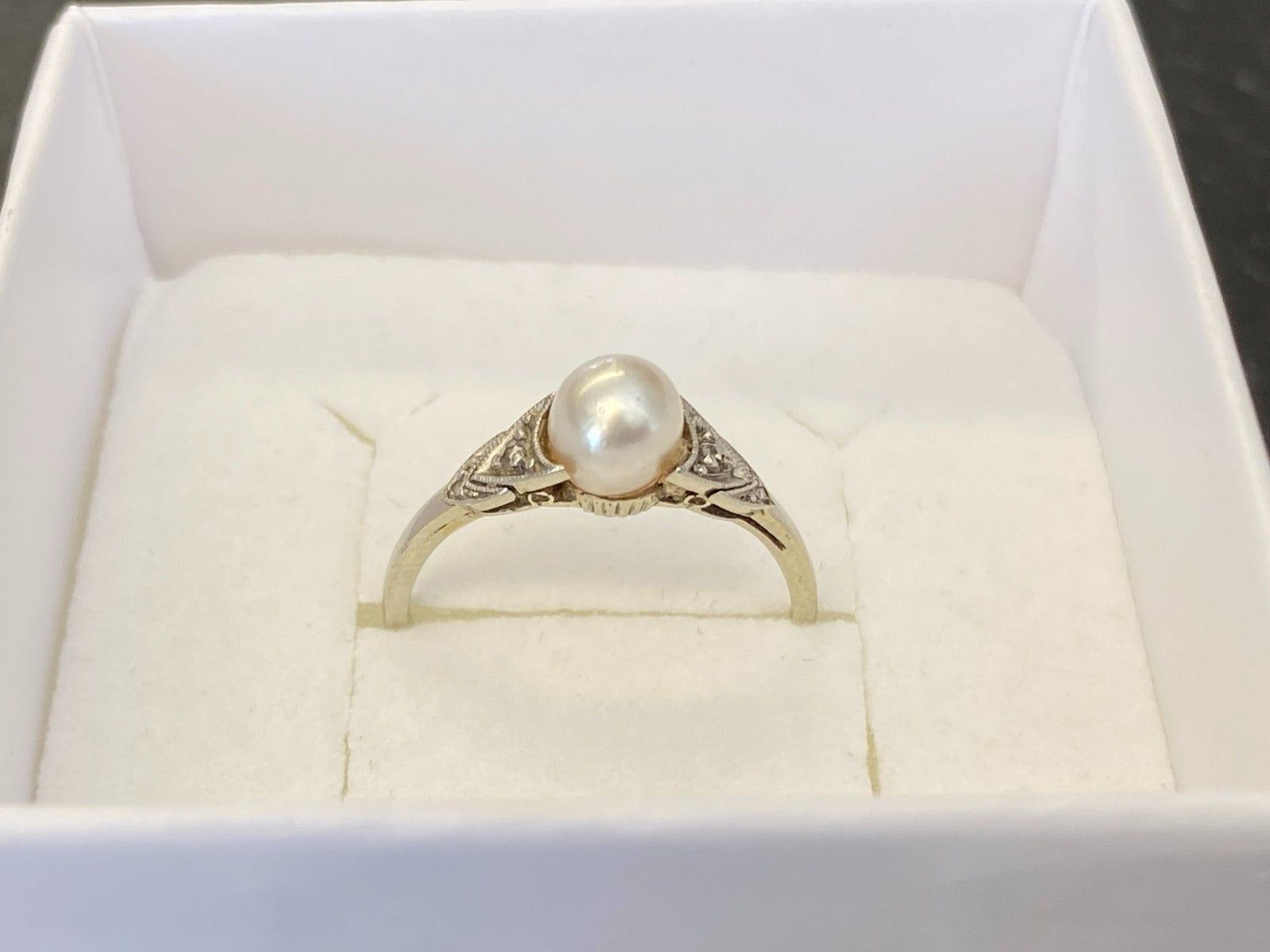 Filigraner Perlenring Ring Weissgold 750 18K Perle Grösse 48,5 1,72g