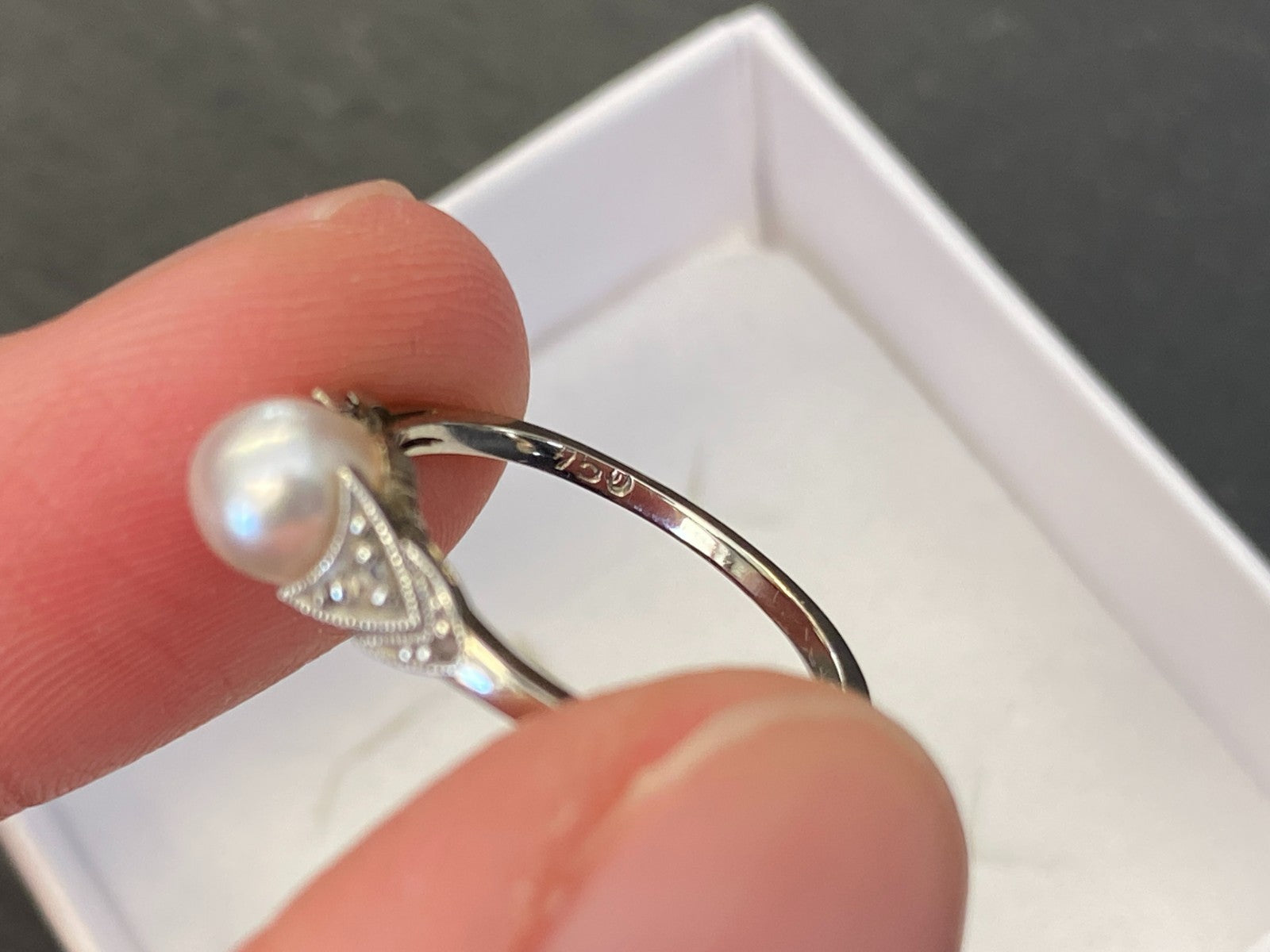 Filigraner Perlenring Ring Weissgold 750 18K Perle Grösse 48,5 1,72g