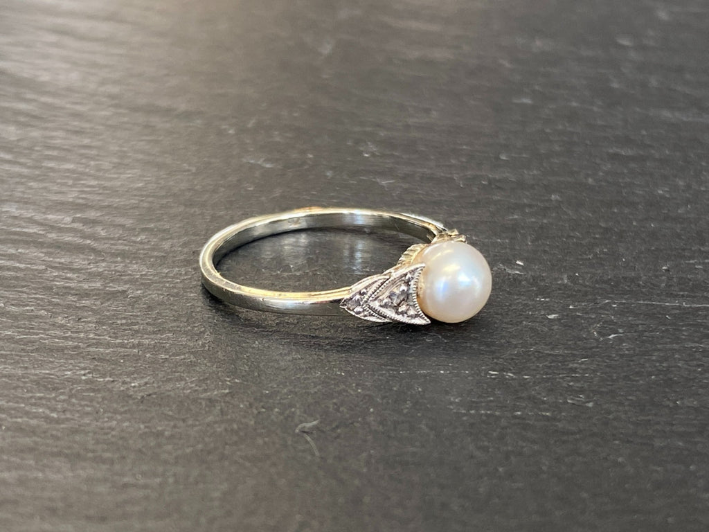 Filigraner Perlenring Ring Weissgold 750 18K Perle Grösse 48,5 1,72g