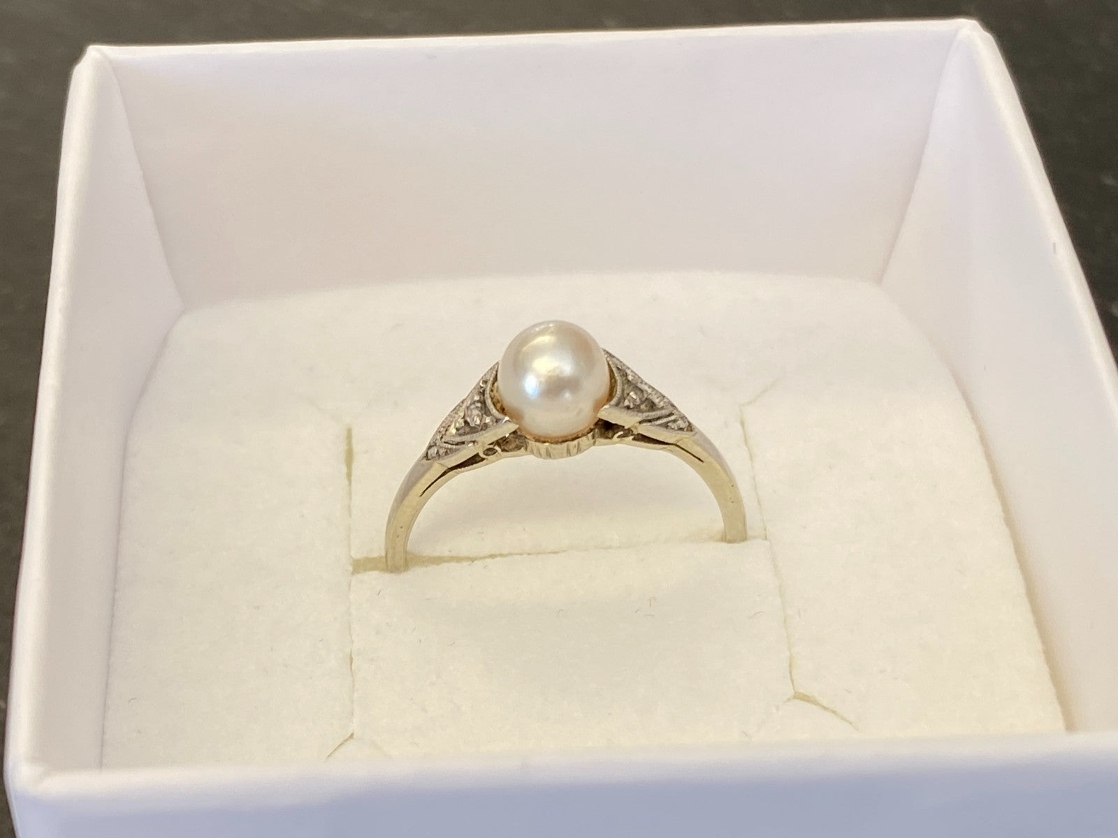 Filigraner Perlenring Ring Weissgold 750 18K Perle Grösse 48,5 1,72g