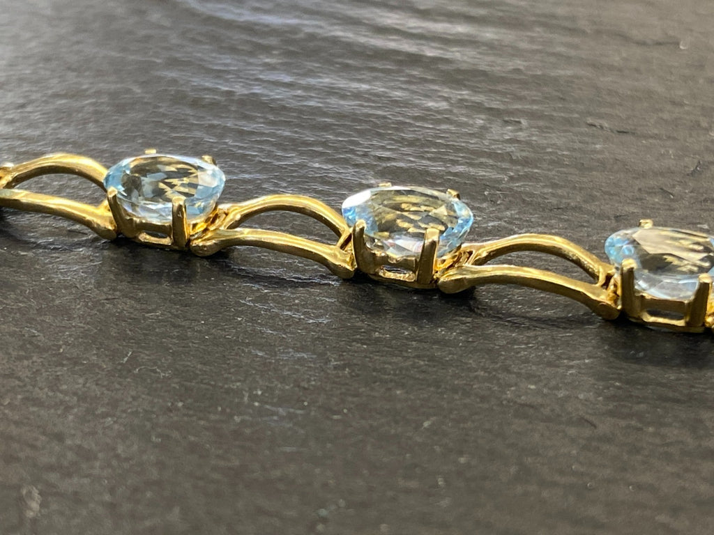 Elegantes Armband Gelbgold Gold 750 18K Aquamarine 10,21ct 18,8cm 13,3g