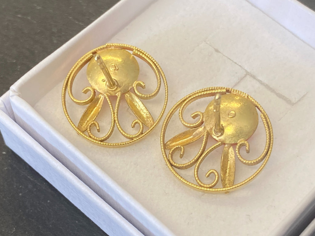 Vintage Ohrstecker aus Gold Gelbgold Koralle 5,22g
