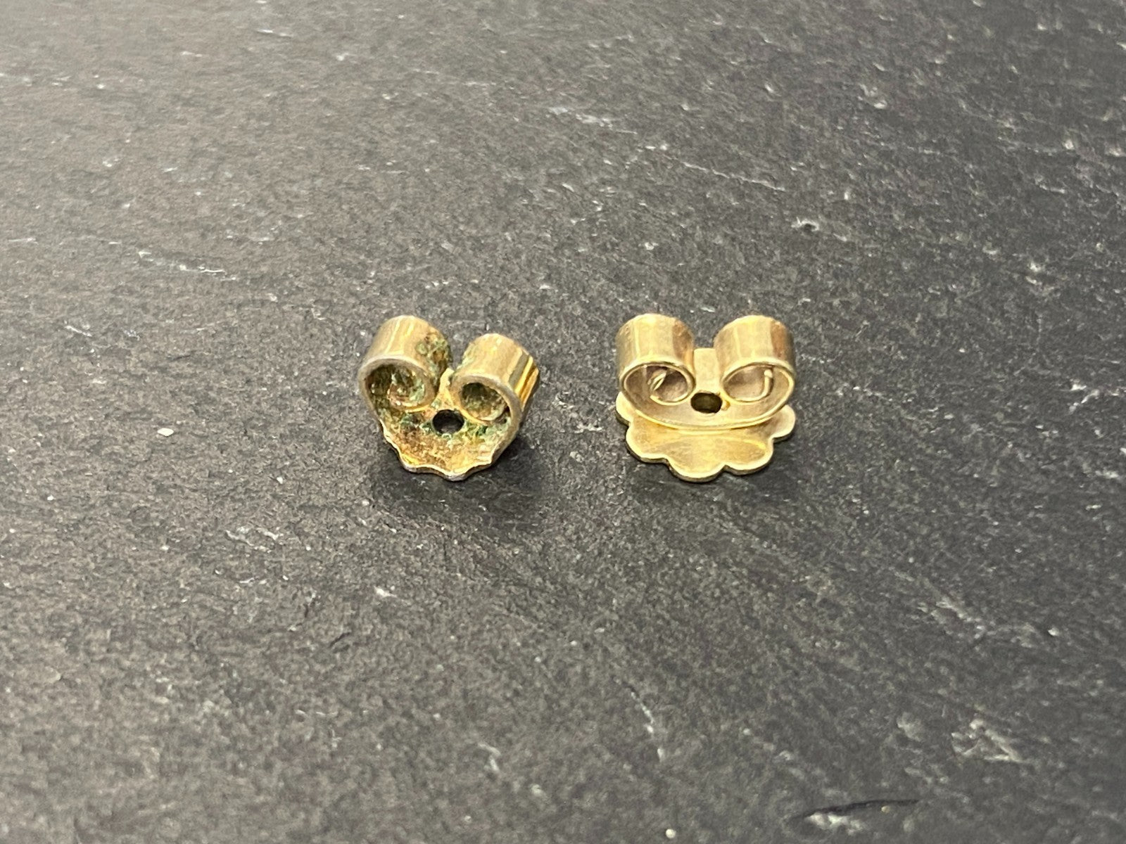 Vintage Ohrstecker aus Gold Gelbgold Koralle 5,22g