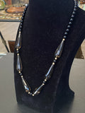 EXTRAVAGANTE HALSKETTE TURMALIN ONYX UND PERLEN VERSCHLUSS AUS GELBGOLD GOLD 585