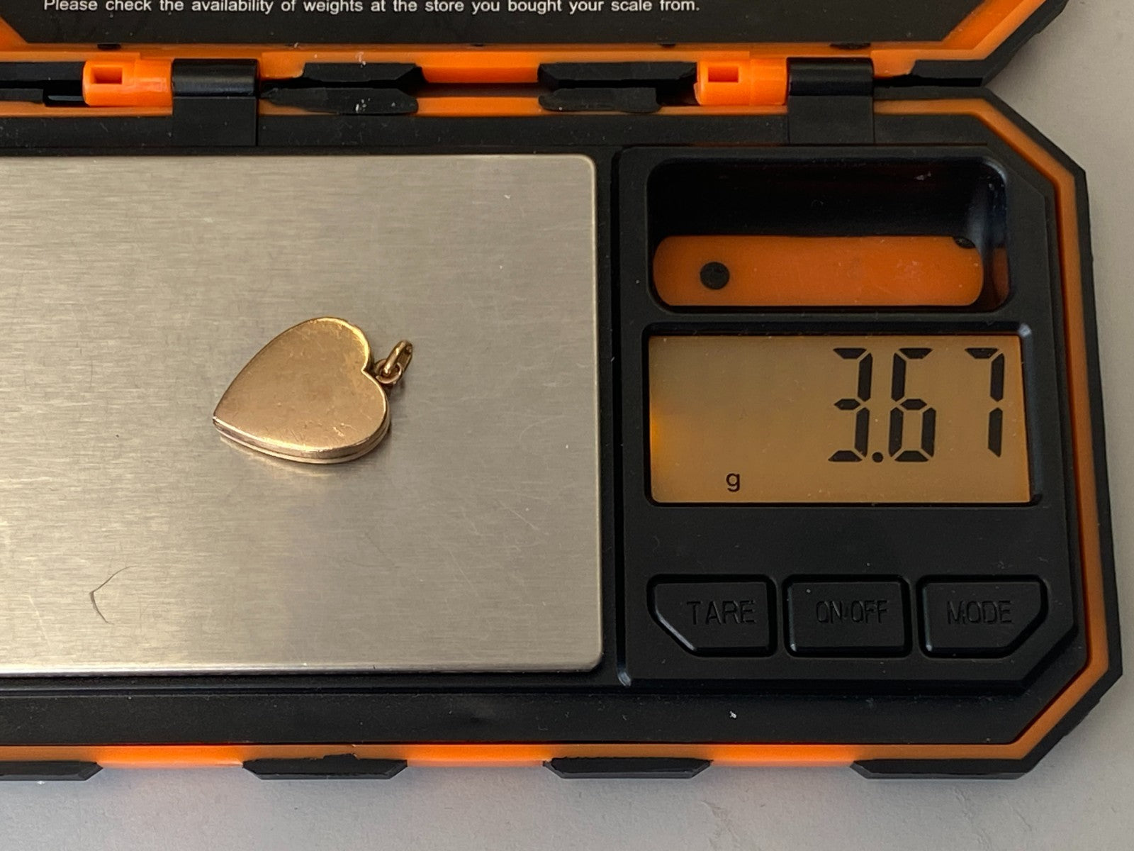 Anhänger in Jugendstil Stil Gelbgold Gold 12K Gravur Granat 3,67g