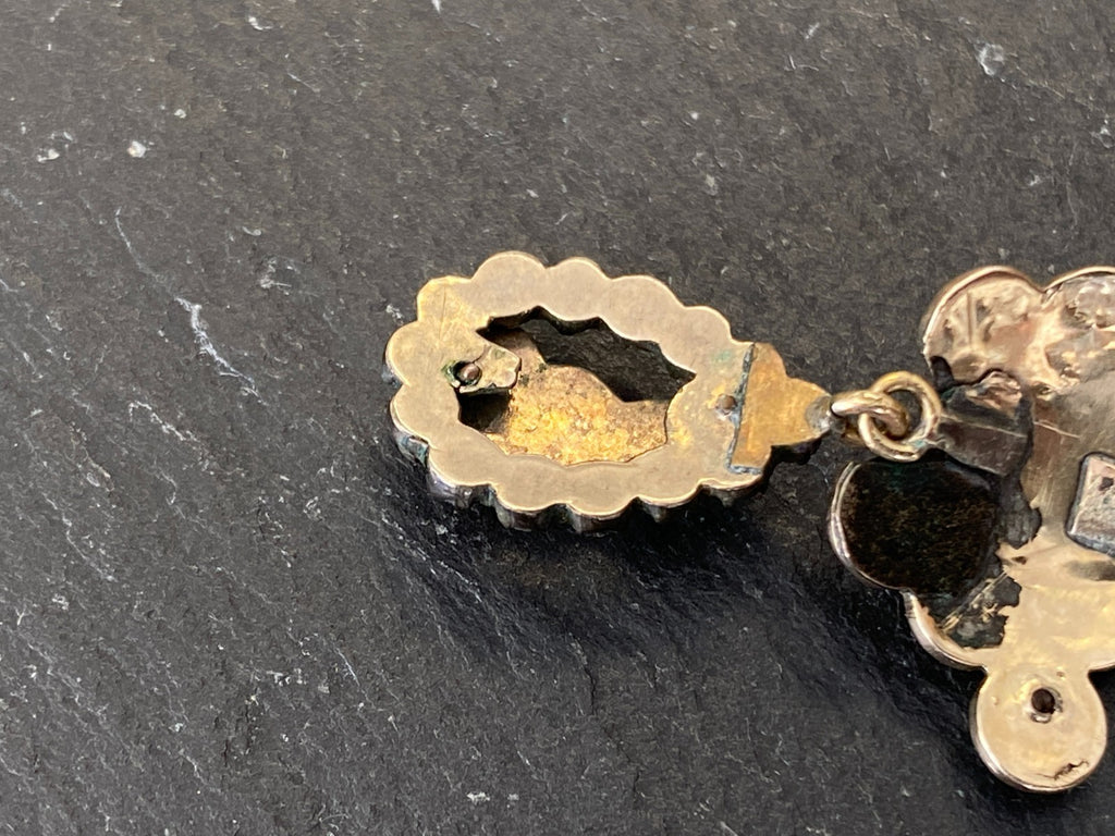 Antiker Böhmischer Anhänger mit Granat Besatz vergoldet