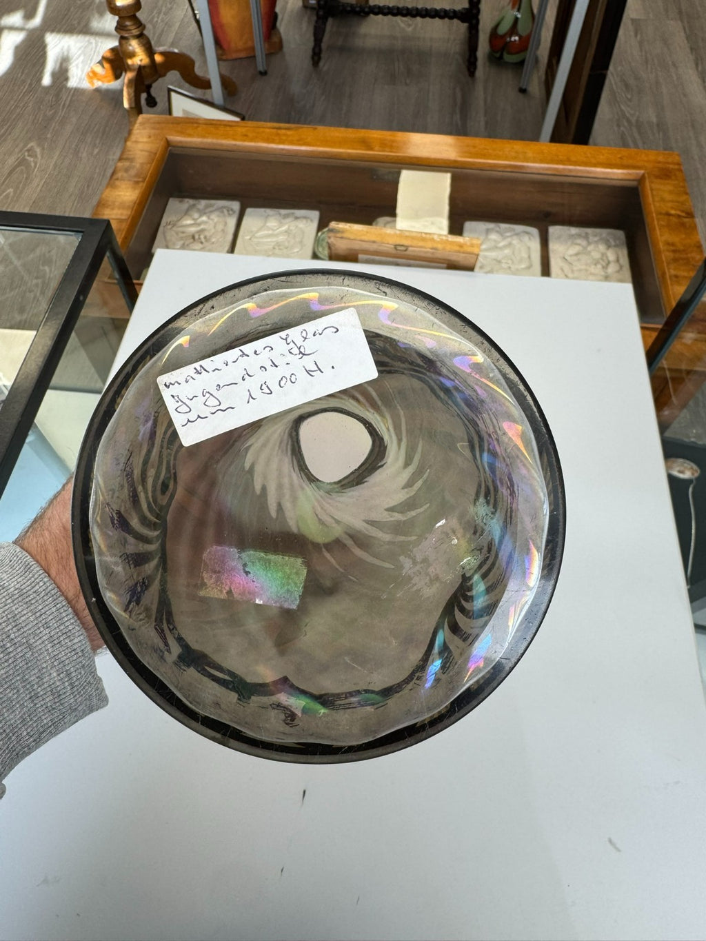 Herausragende Jugendstil Karaffe aus Satiniertem Glas mit Vergoldeter Montur