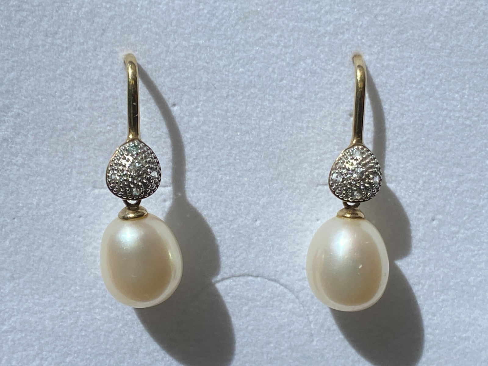 Paar Vintage Ohrringe Perlenohrringe Perle 10,4mm gelb Gold 333