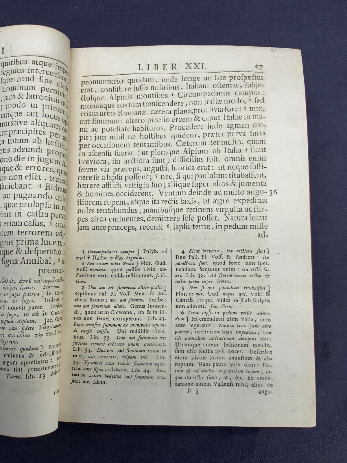 ANTIKES BUCH VON 1740 T. LIVII  PATAVINI HISTORIARUM AB URBE CONDITA – Bild 9
