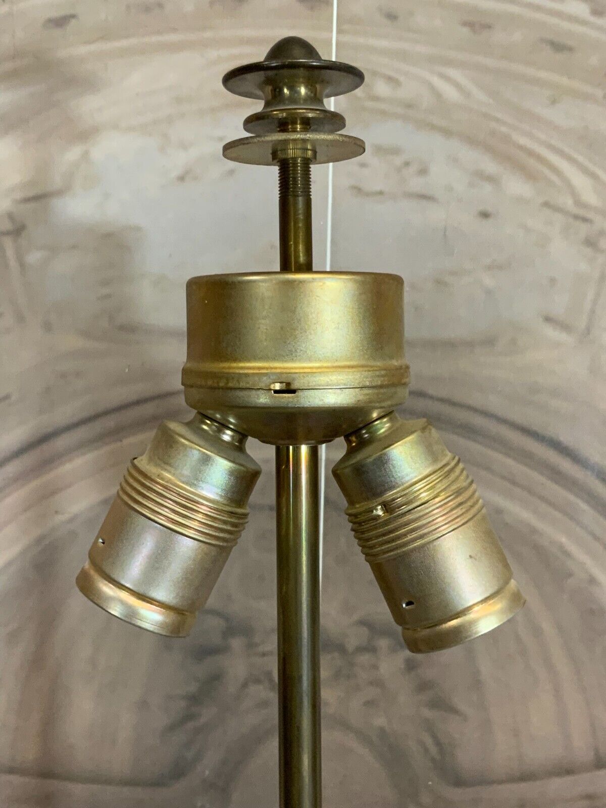 VINTAGE STEHLAMPE AUS MESSINGGUSS MASSIV MAXIMALE HÖHE 172cm – Bild 3