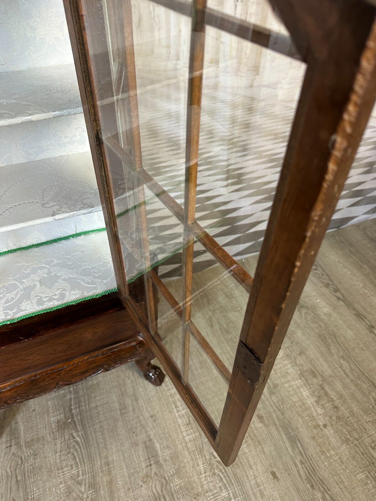 ANTIKE VITRINE UM 1900 MINIATURVITRINE 133cm KOLONIALMÖBEL AUS TEAKHOLZ – Bild 11