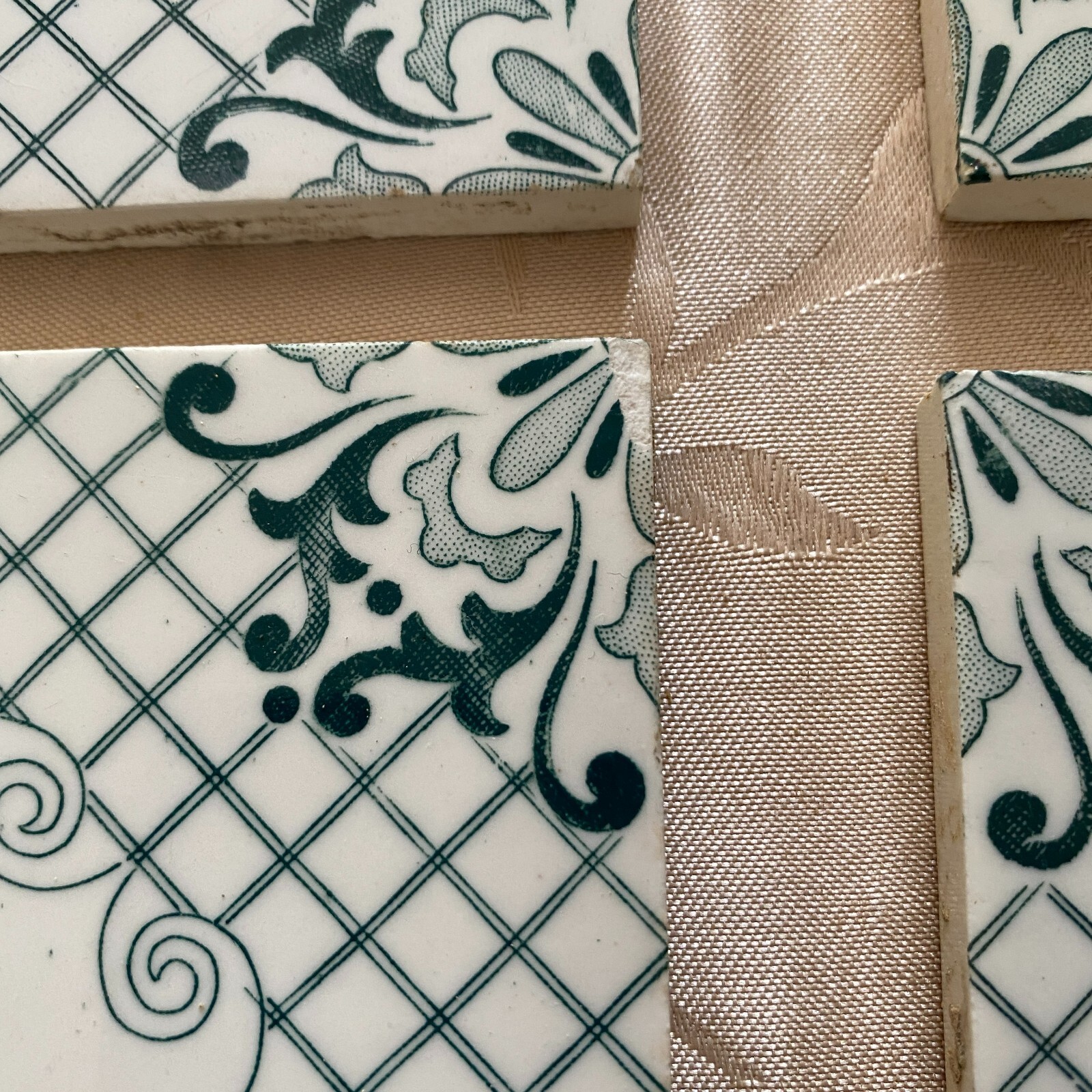 ANTIKE JUGENDSTIL FLIESEN 9 STÜCK SET KACHELN UM 1910 15x15cm AUS KERAMIK – Bild 11