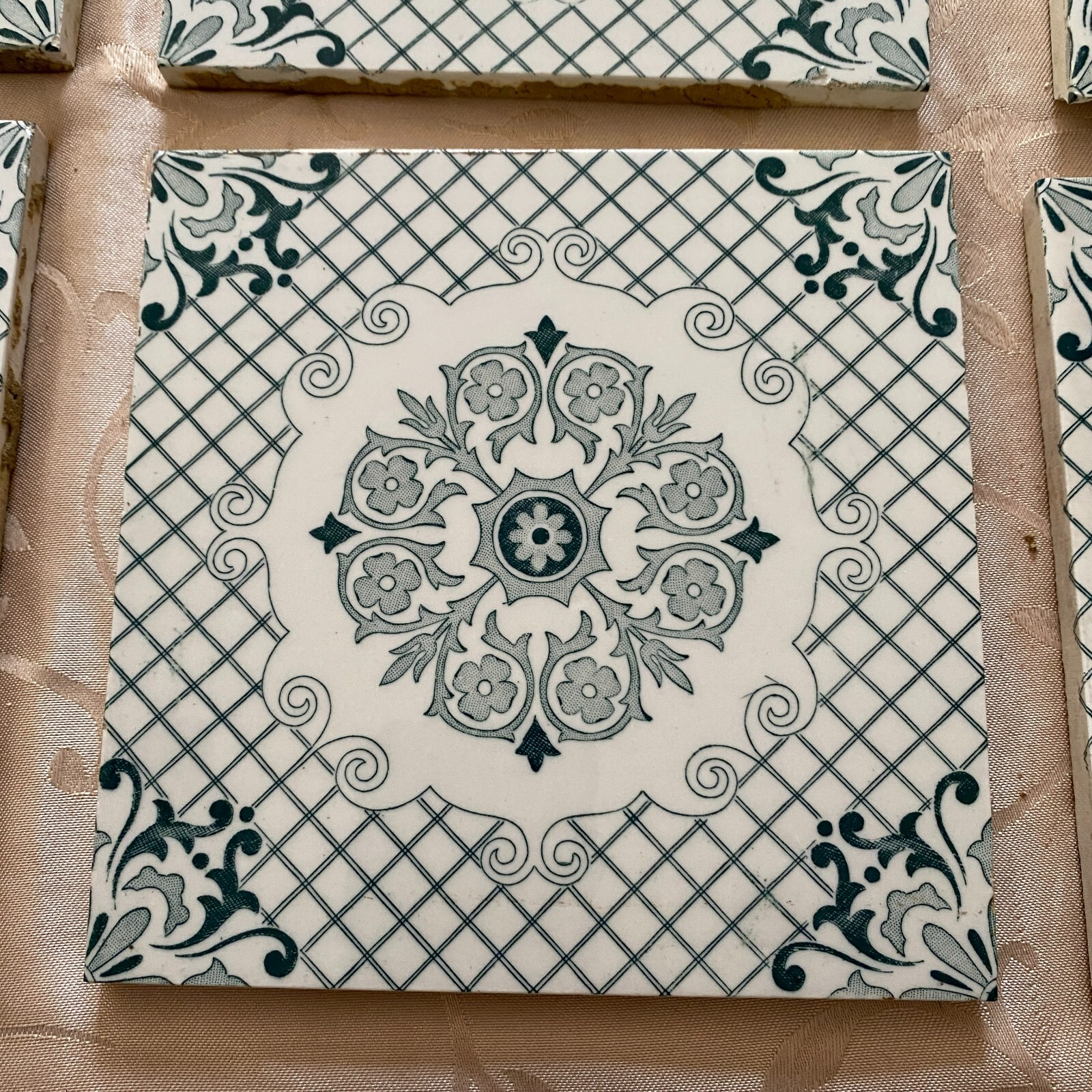 ANTIKE JUGENDSTIL FLIESEN 9 STÜCK SET KACHELN UM 1910 15x15cm AUS KERAMIK – Bild 13