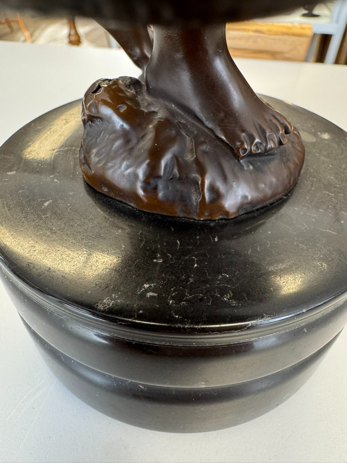 Suzanne BIZARD (1873-1963) BRONZE SKULPTUR MÄDCHEN MIT KÖRBEN – Bild 18