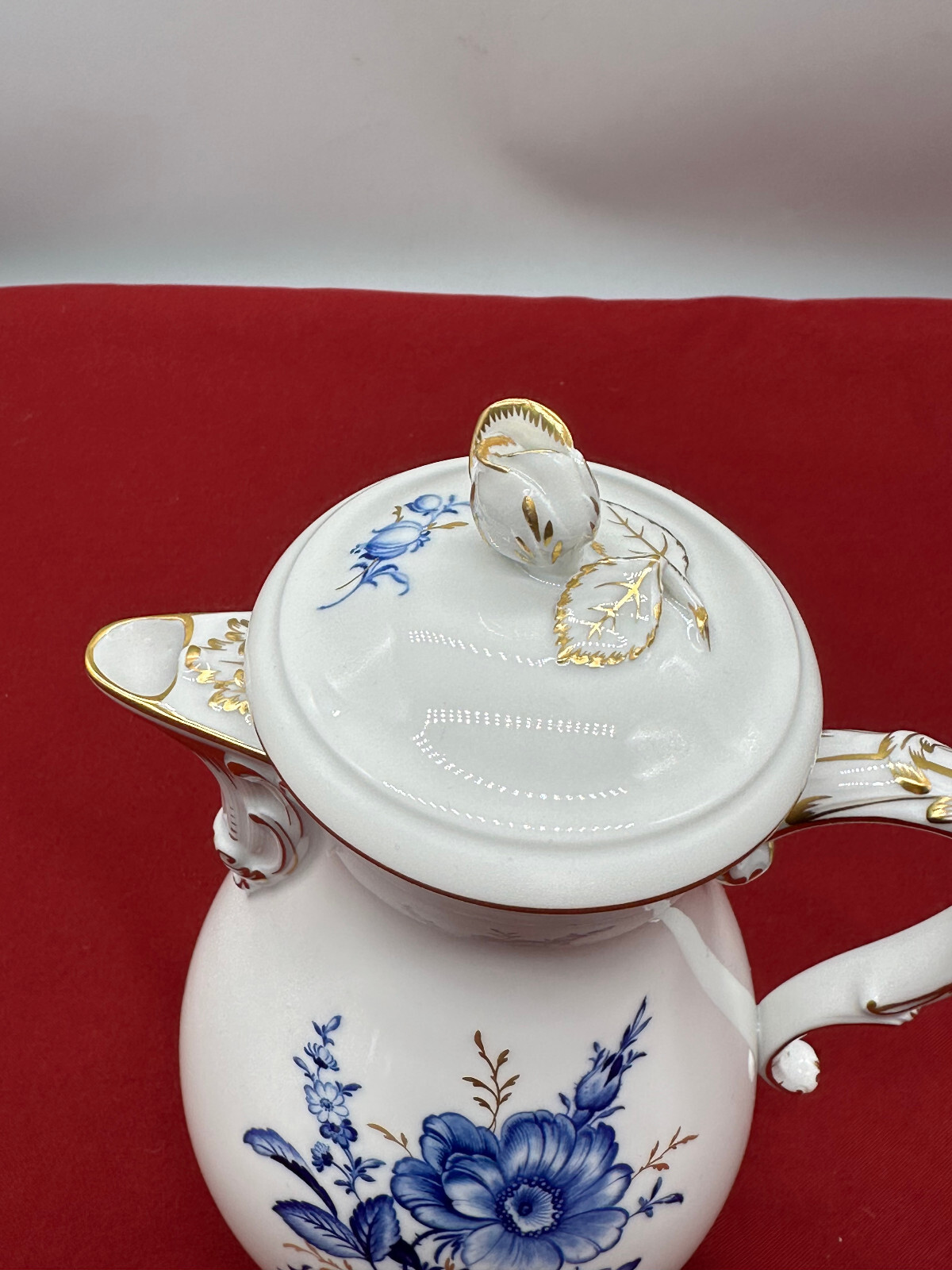 GROSSE MEISSEN PORZELLAN KANNE KAFFEEKANNE BLAUE BLUME MIT VERGOLDUNG – Bild 3