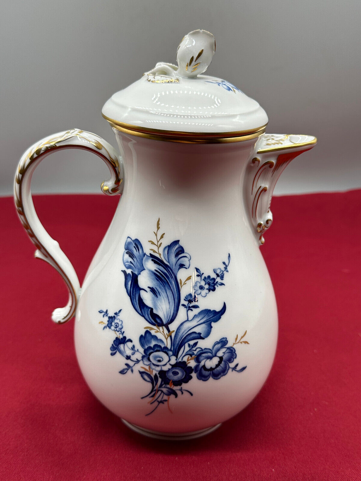 GROSSE MEISSEN PORZELLAN KANNE KAFFEEKANNE BLAUE BLUME MIT VERGOLDUNG – Bild 6
