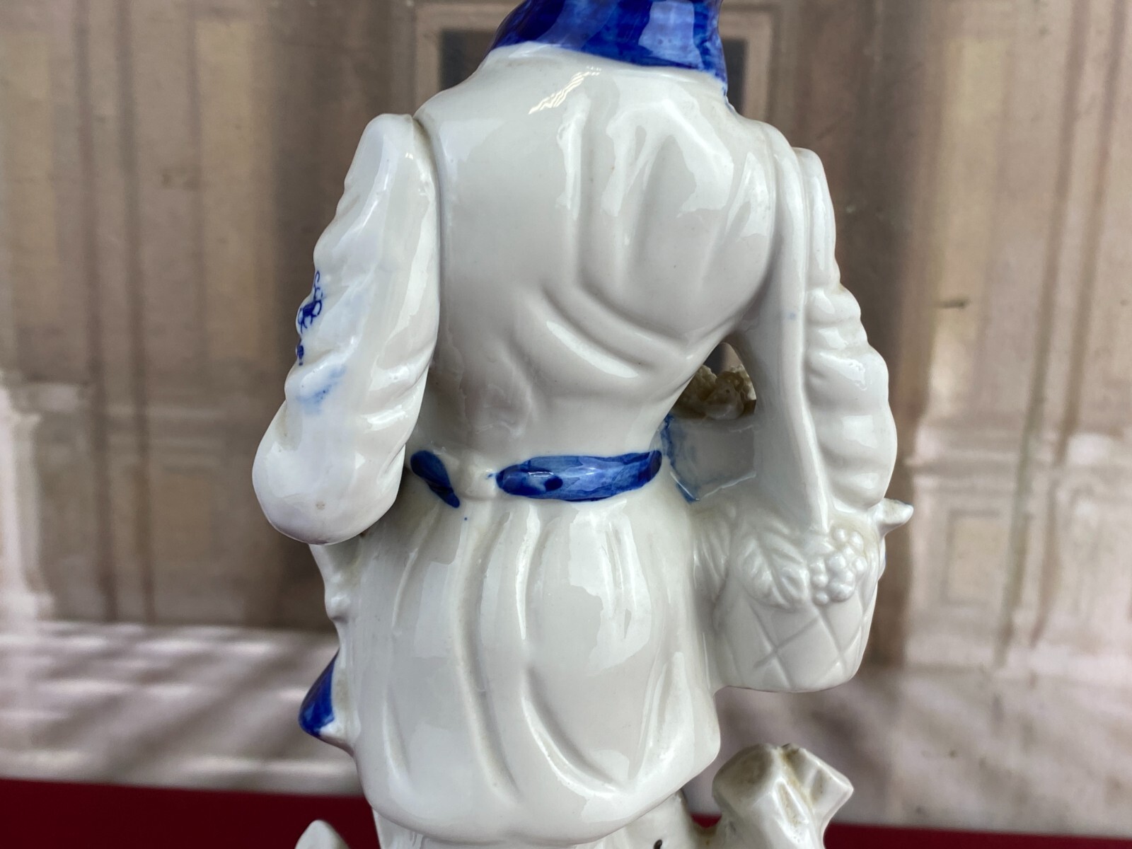 FIGUR AUS PORZELLAN TEILS HANDBEMALT GALANTER ROKOKO HERR 30cm – Bild 20