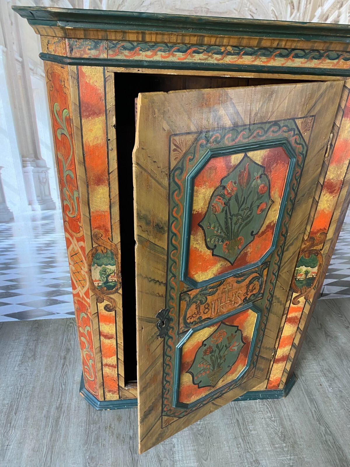 ANTIKER BAUERNSCHRANK HOLZ MASSIV HANDBEMALT 19 TES JHDT NUR 166cm HOCH – Bild 16