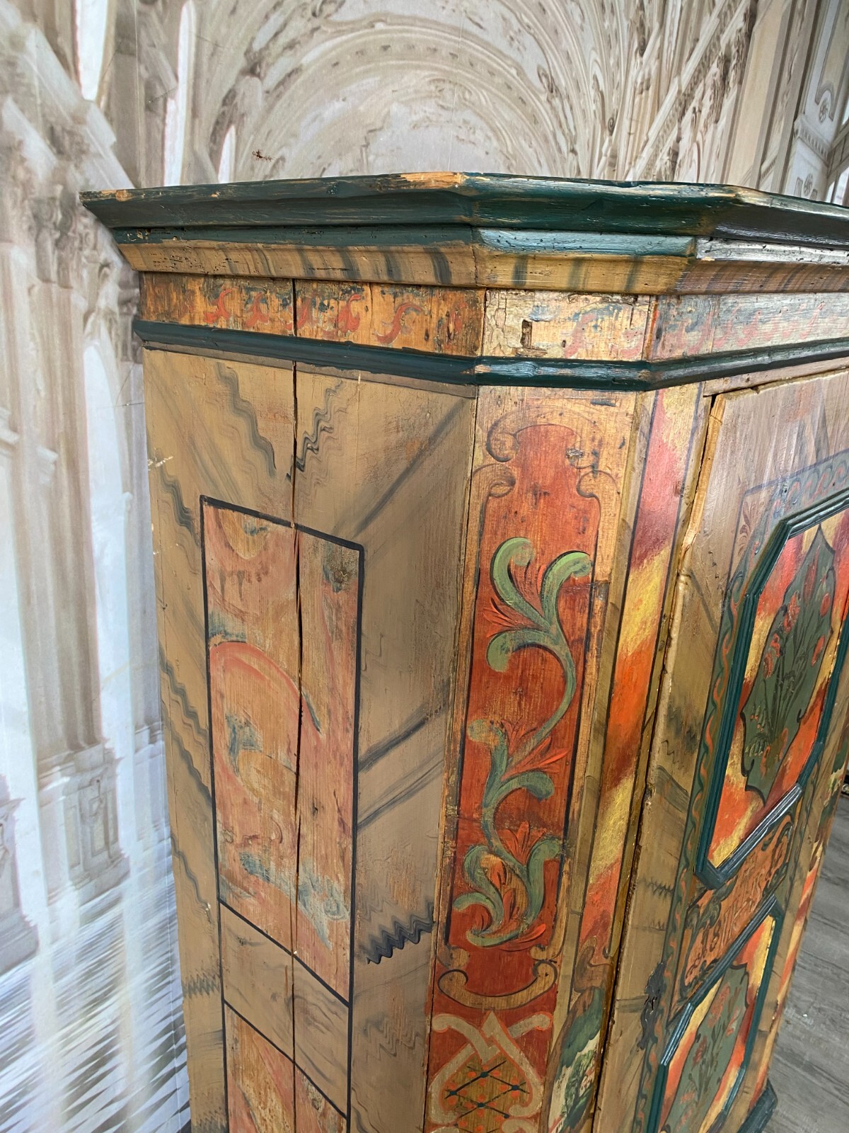 ANTIKER BAUERNSCHRANK HOLZ MASSIV HANDBEMALT 19 TES JHDT NUR 166cm HOCH – Bild 4