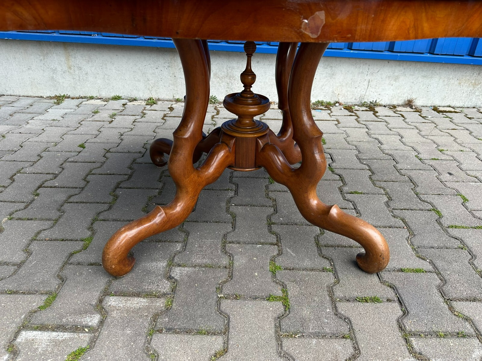 ANTIKER TISCH BEISTELLTISCH LOUIS PHILIPPE UM 1860 MAHAGONI SPINNENKOPF FUSS – Bild 3