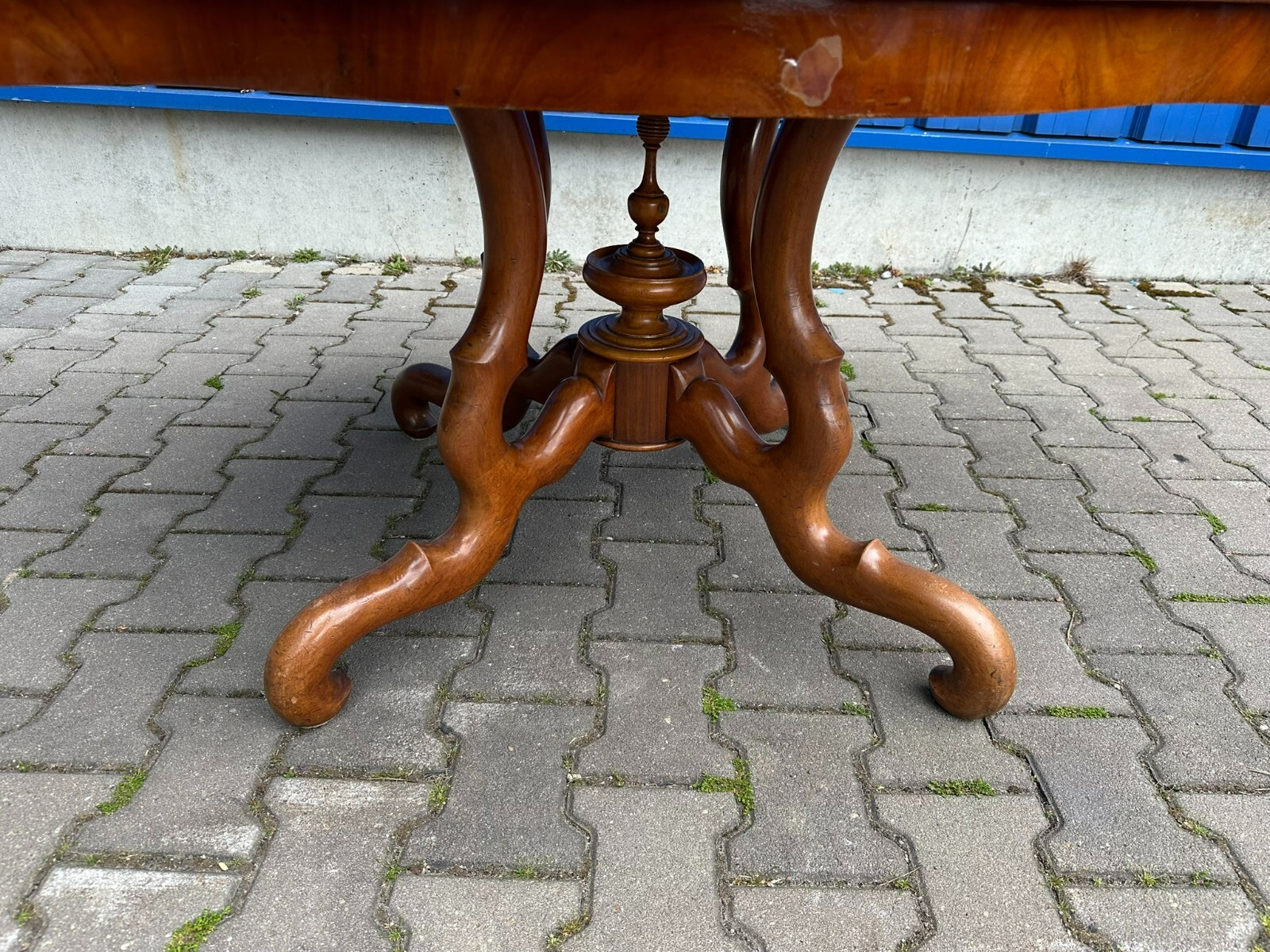 ANTIKER TISCH BEISTELLTISCH LOUIS PHILIPPE UM 1860 MAHAGONI SPINNENKOPF FUSS – Bild 4