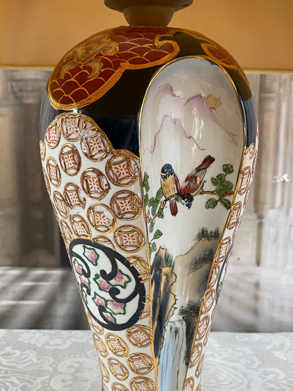 Tischlampe, Fuss aus einer japanischen Vase aus Porzellan, 20-tes Jhdt – Bild 8