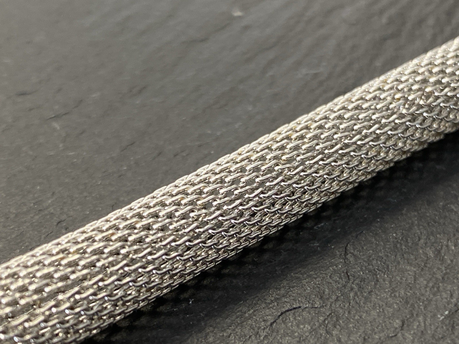 RÖHRENFÖRMIG MODESCHMUCK ARMBAND MAGNETISCH MESH OPTIK GLASSTEINE GLAS STEINE – Bild 14