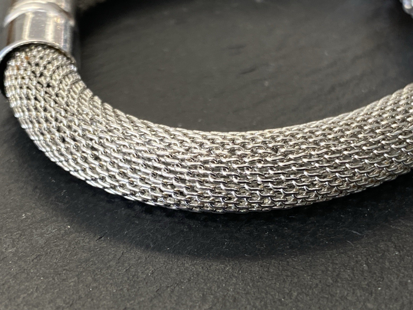 RÖHRENFÖRMIG MODESCHMUCK ARMBAND MAGNETISCH MESH OPTIK GLASSTEINE GLAS STEINE – Bild 10