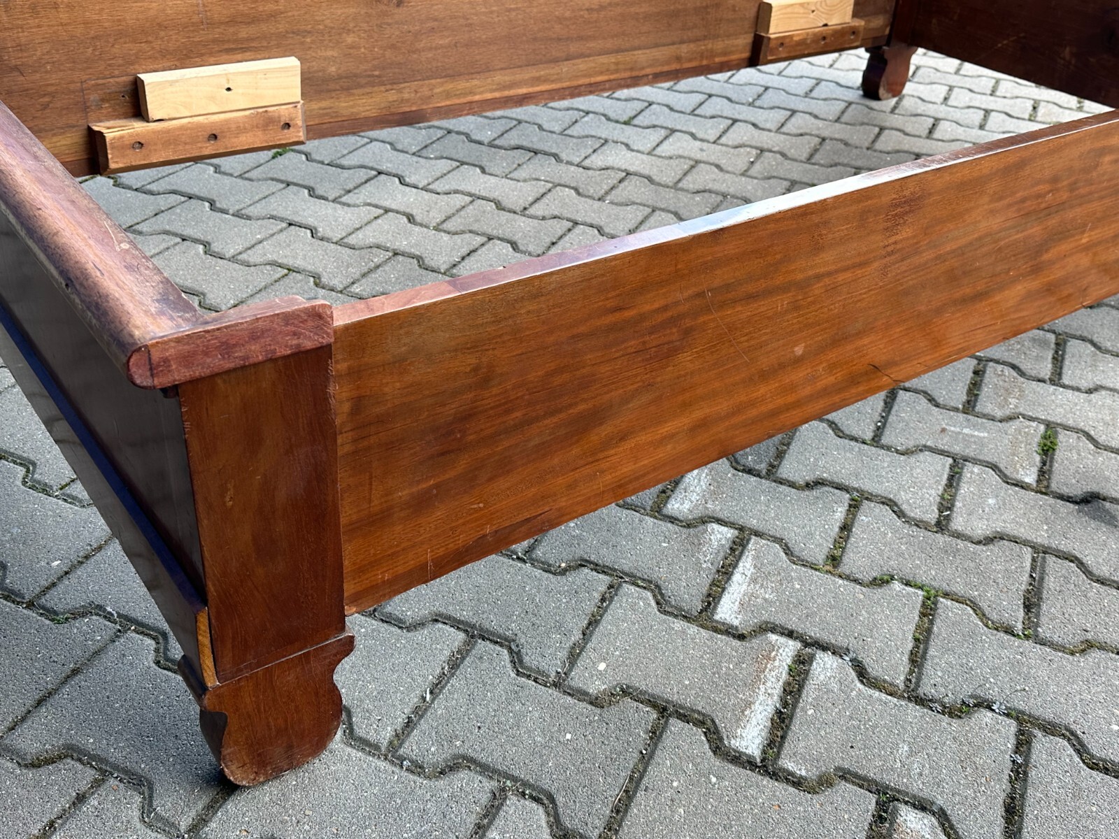 ANTIKES BETTGESTELL FRÜH BIEDERMEIER UM 1820 MAHAGONI FURNIER – Bild 14