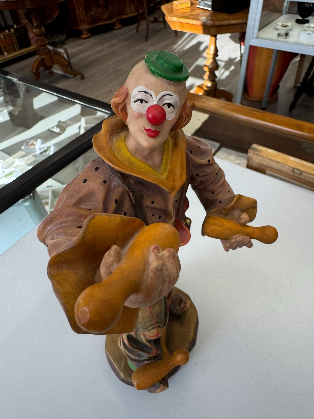 NEUZEITIGE SKULPTUR AUS HOLZ 28cm CLOWN HANDBEMALT – Bild 15