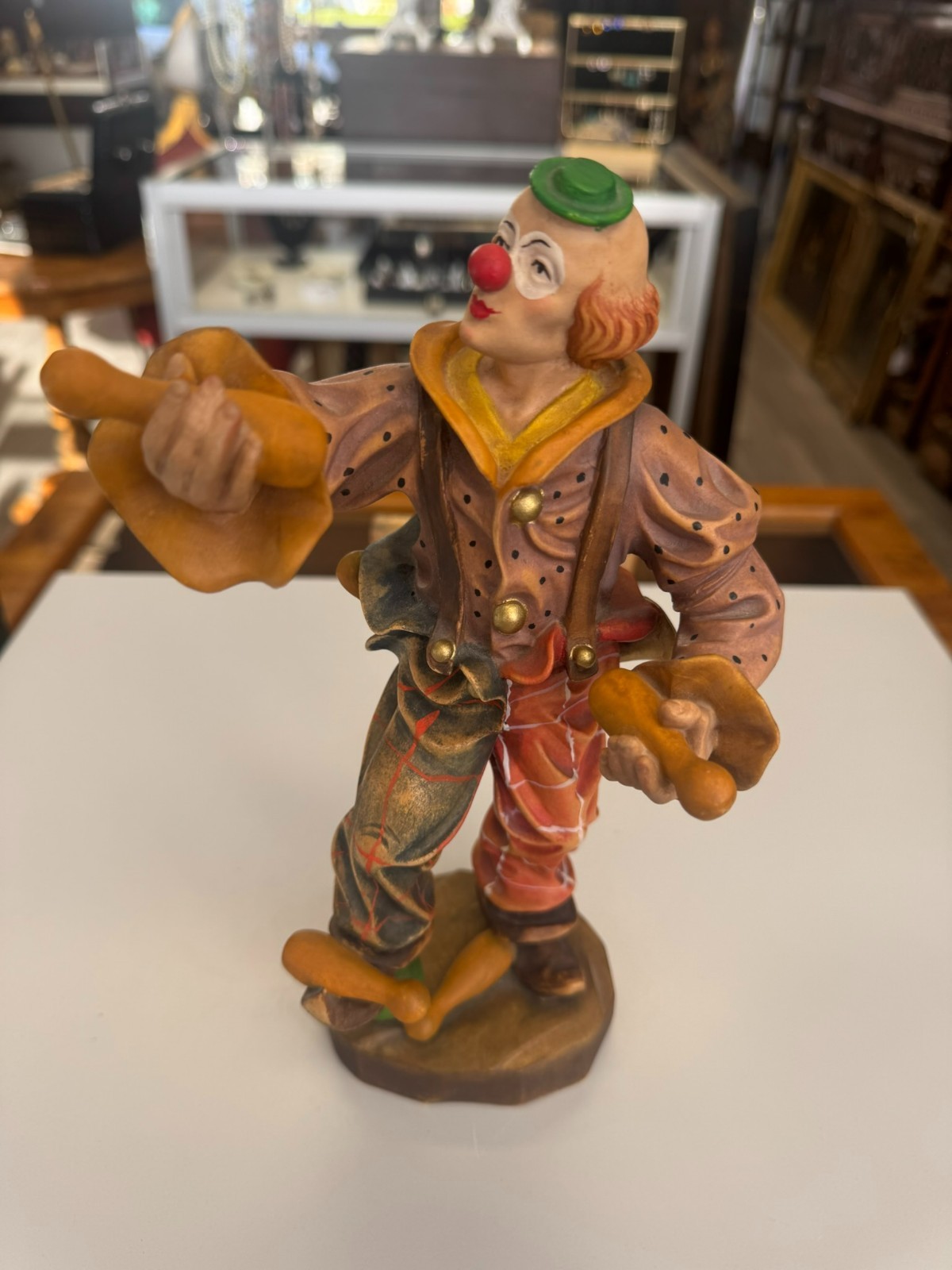 NEUZEITIGE SKULPTUR AUS HOLZ 28cm CLOWN HANDBEMALT