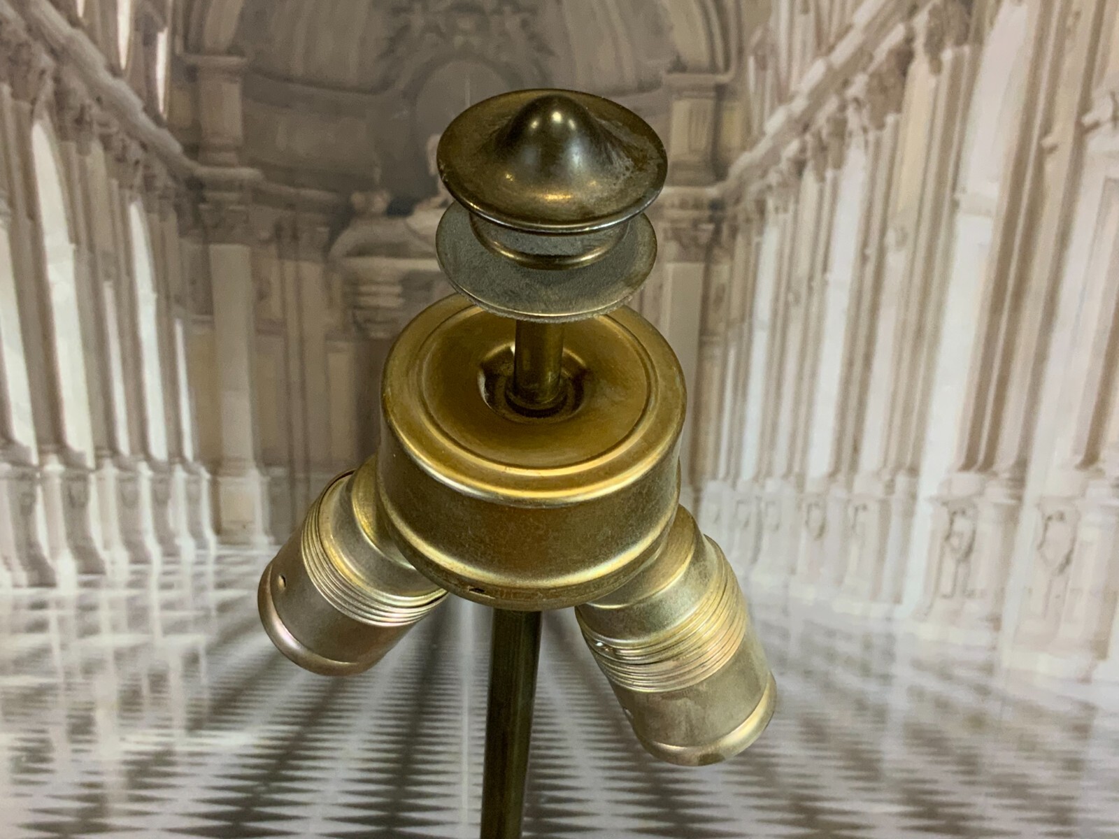 VINTAGE STEHLAMPE AUS MESSINGGUSS MASSIV MAXIMALE HÖHE 172cm – Bild 8