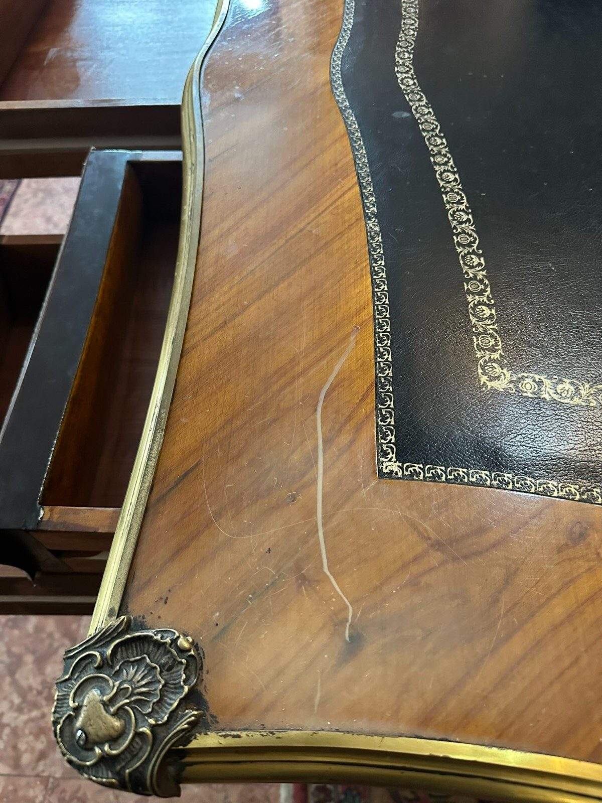 GROSSER BAROCK LOUIS XV SCHREIBTISCH PALISANDER MASSIVE MESSING FIGUREN 20 TES – Bild 16