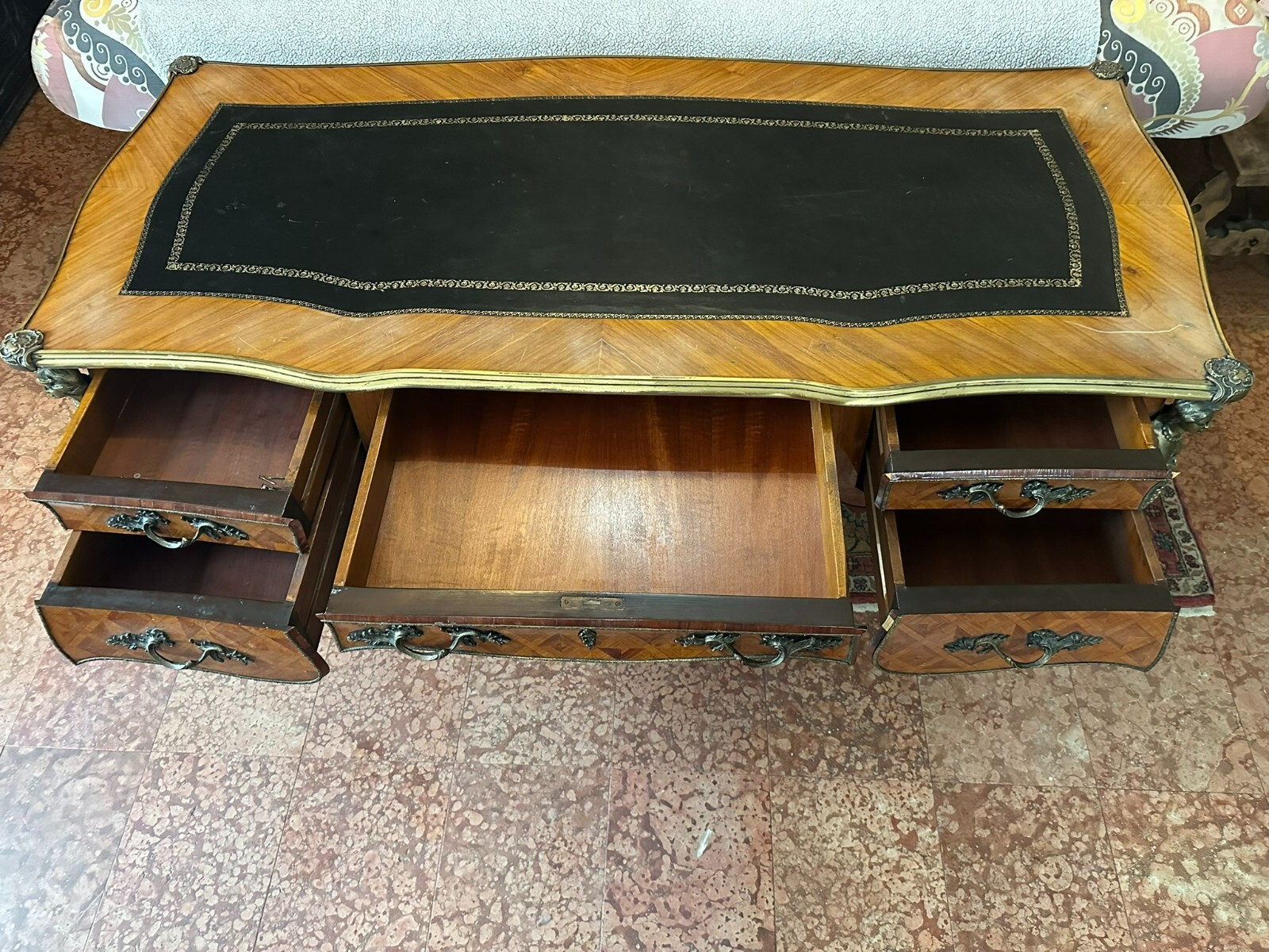 GROSSER BAROCK LOUIS XV SCHREIBTISCH PALISANDER MASSIVE MESSING FIGUREN 20 TES – Bild 7