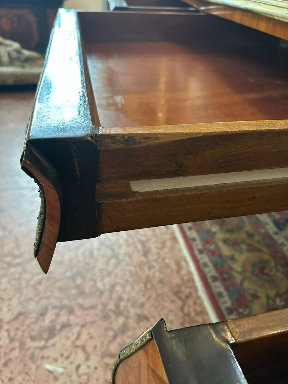 GROSSER BAROCK LOUIS XV SCHREIBTISCH PALISANDER MASSIVE MESSING FIGUREN 20 TES – Bild 8