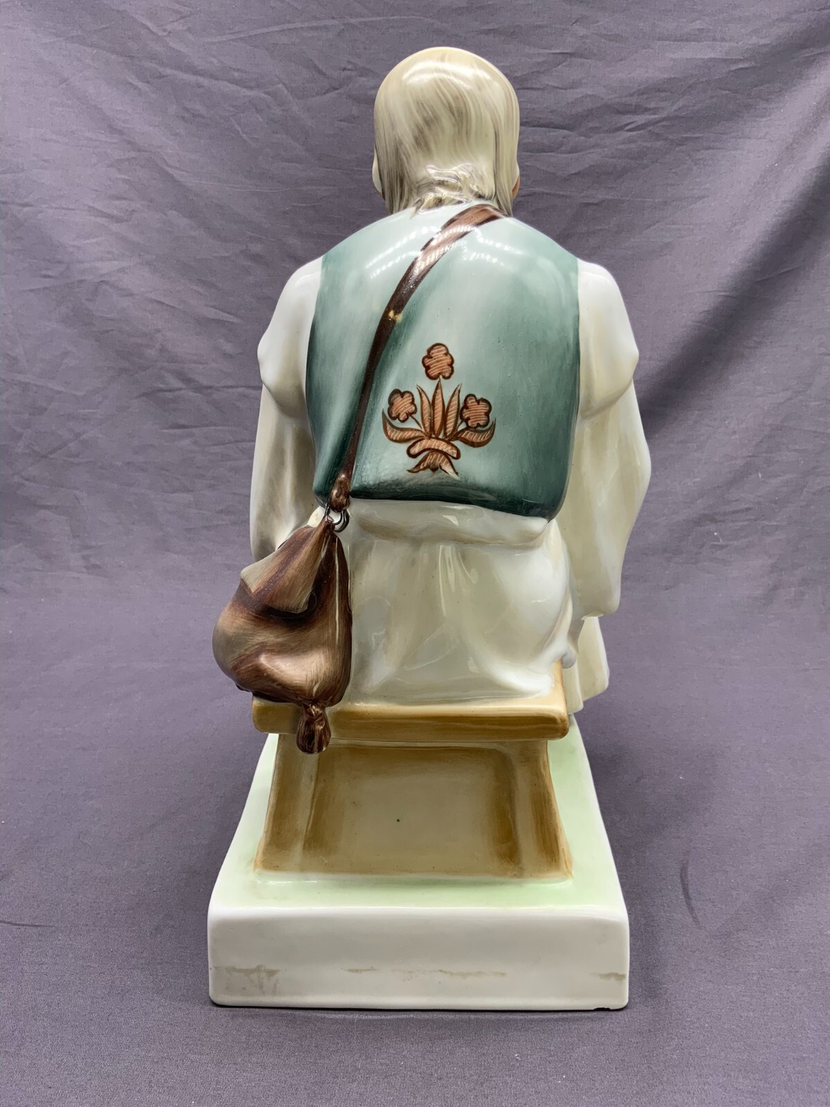 MANN PORZELLAN FIGUR ZSOLNAY SITZENDER BAUER UNGARN 34cm – Bild 4