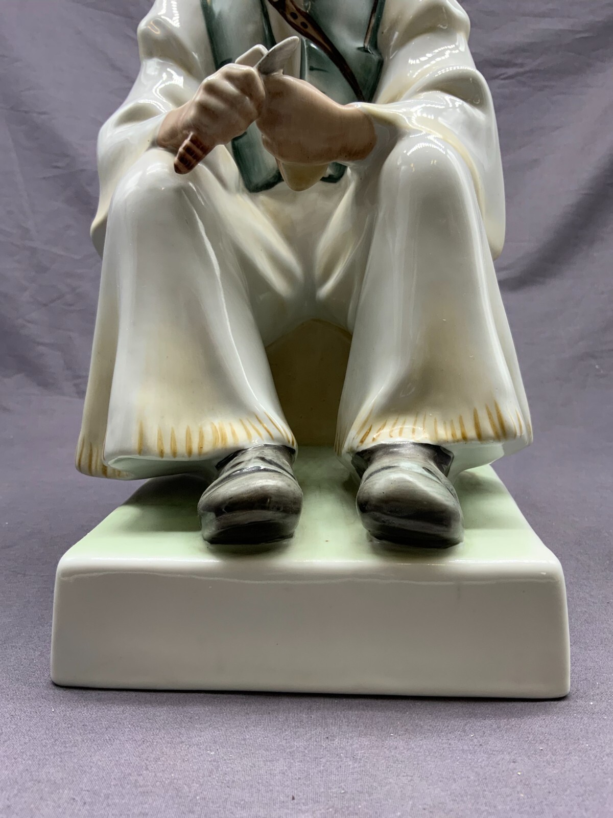 MANN PORZELLAN FIGUR ZSOLNAY SITZENDER BAUER UNGARN 34cm – Bild 8