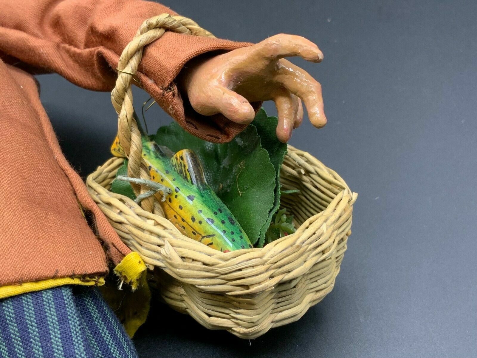 NEAPOLITANISCHE KRIPPENFIGUR BAUER MIT KORB 27cm – Bild 5