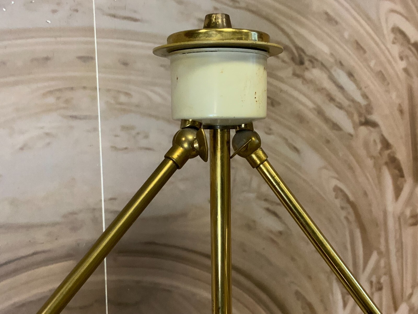 VINTAGE STEHLAMPE AUS MESSING BLECH MAXIMALE HÖHE 176cm – Bild 3