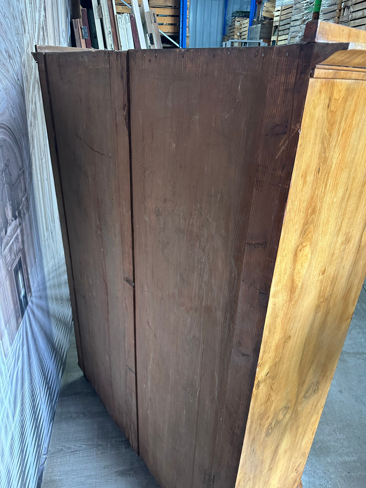 ANTIKER KLEIDERSCHRANK BIEDERMEIER SCHRANK UM 1860 NUSSBAUM FURNIERT – Bild 21