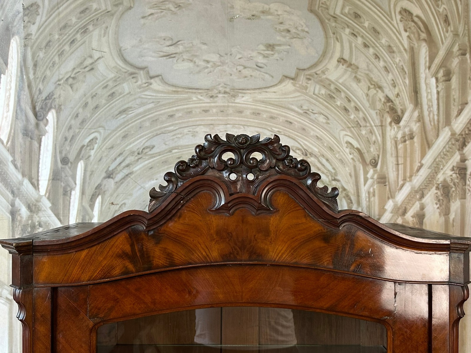 ANTIKE VITRINE SCHRANK LOUIS PHILIPPE 19 TES MAHAGONI FURNIER SPÄT BIEDERMEIER – Bild 6