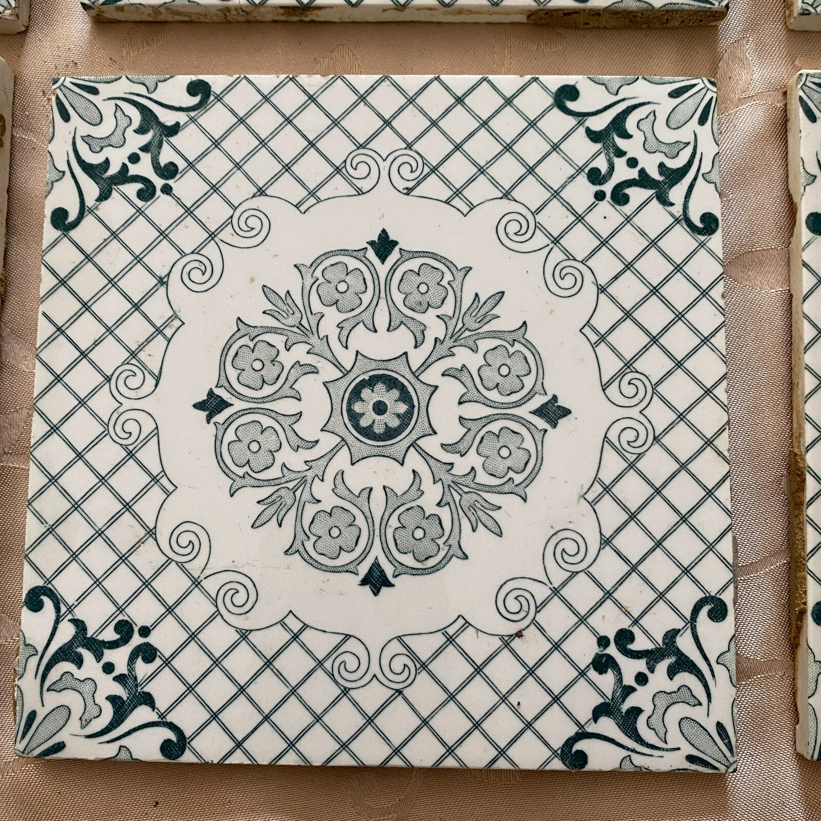 ANTIKE JUGENDSTIL FLIESEN 9 STÜCK SET KACHELN UM 1910 15x15cm AUS KERAMIK – Bild 13